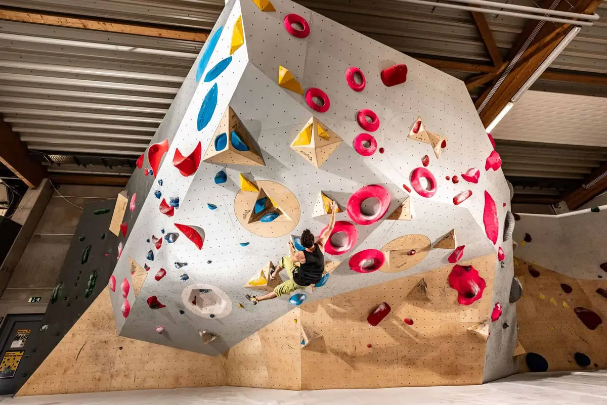 Boulders Habitat Indoor-Kletterpark Bonn
