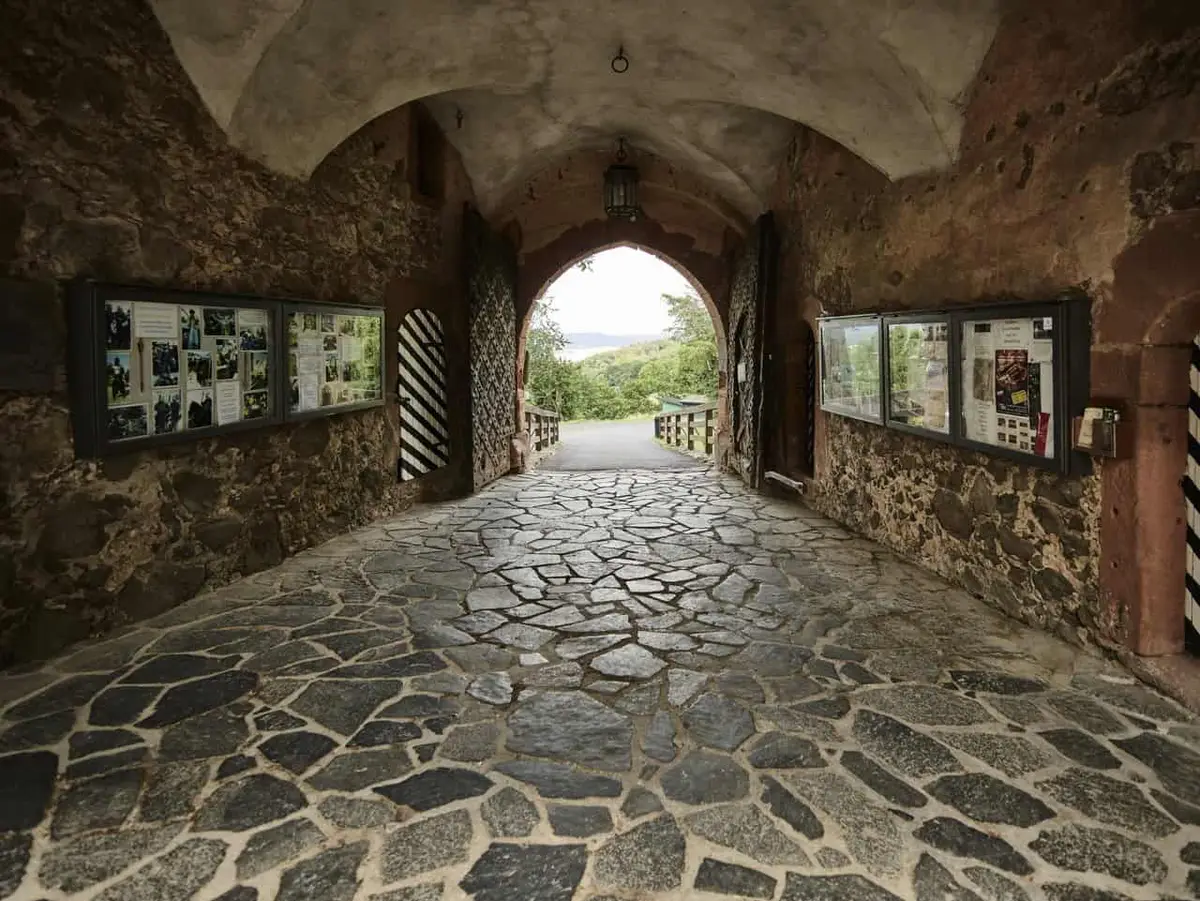 Die Burg Ronneburg, Burg in Hessen
