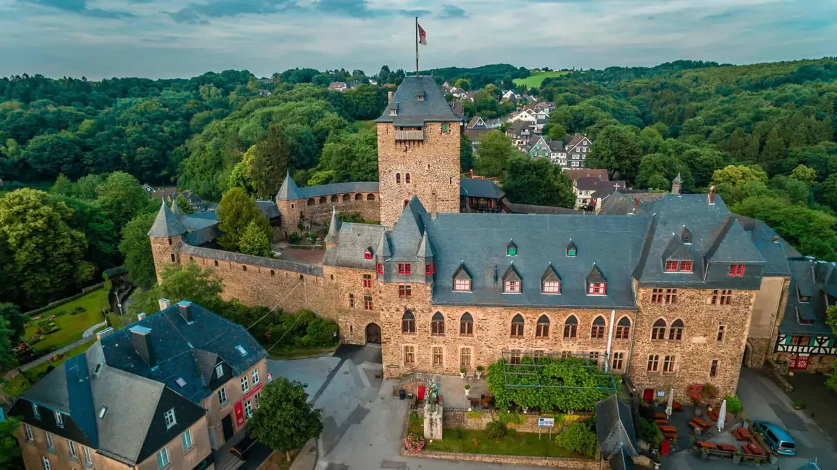 Das Schloss Burg, Schloss in NRW