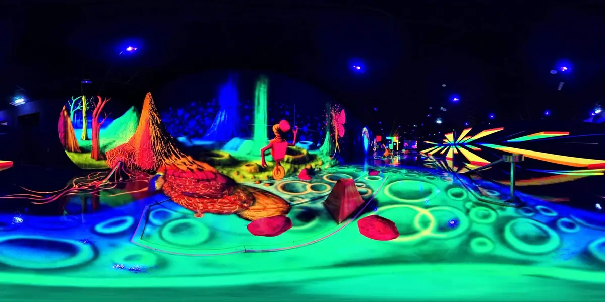 Das Schwarzlicht Semester 3D Minigolf Essen