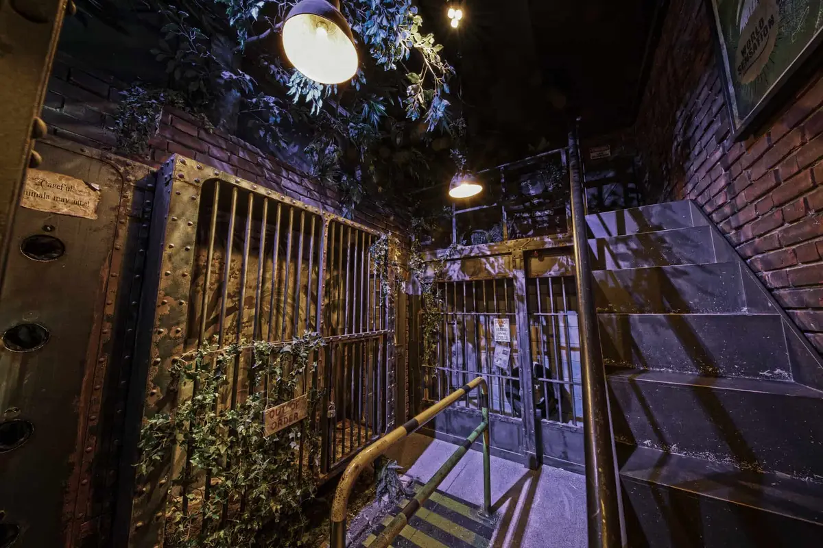 Der Escape Room Skurrilum, Indooraktivität in Hamburg