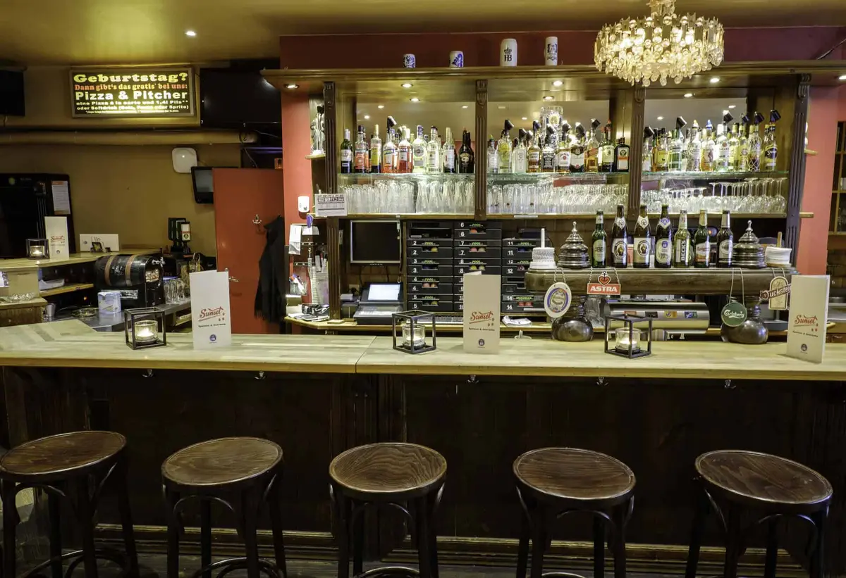 Das Das SUNSET BILLIARD, Billard Hamburg