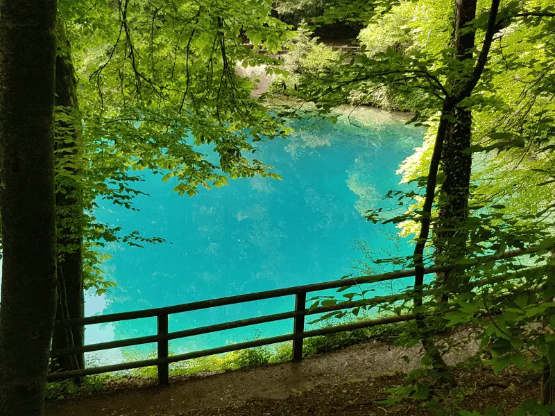Der Blautopf in Blaubeuren