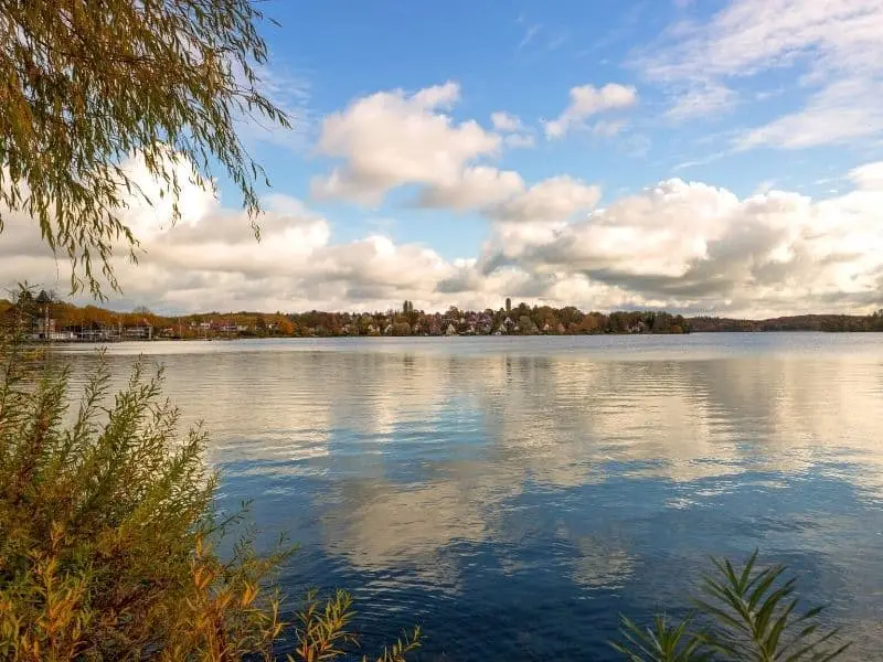 Der große Plöner See in Schleswig-Holstein
