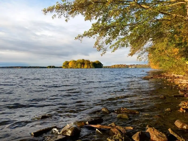 Der große Plöner See in Schleswig-Holstein
