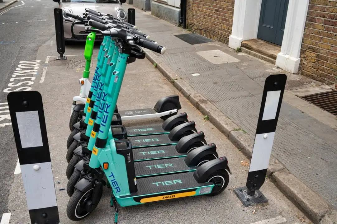 E-Scooter nutzen, um im Urlaub Geld zu sparen
