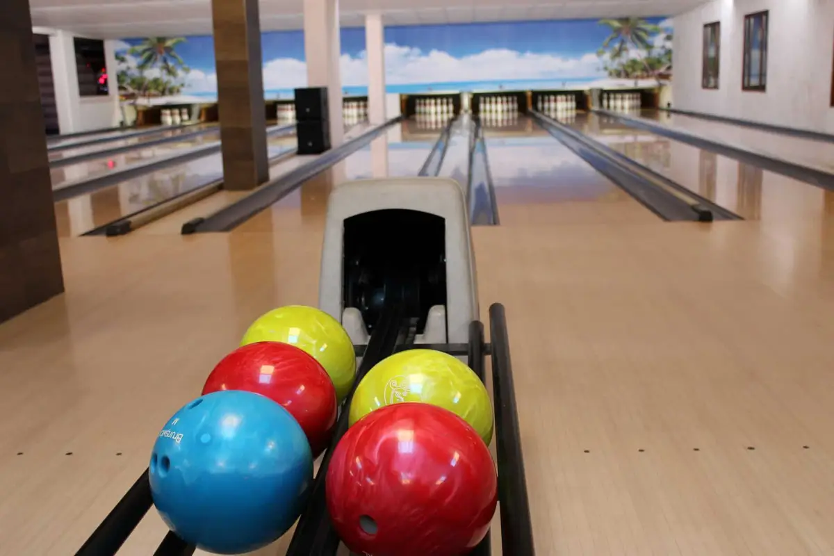 Die Bowling & Billard Lounge