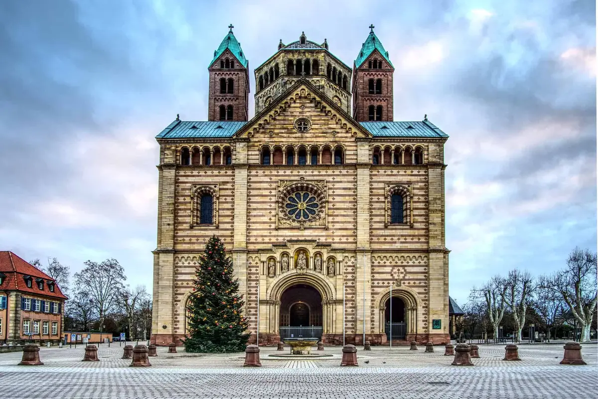 Dom Speyer