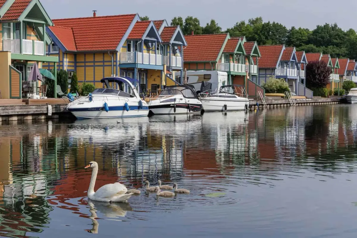 Das Hafendorf Rheinsberg, Ferienpark in Brandenburg