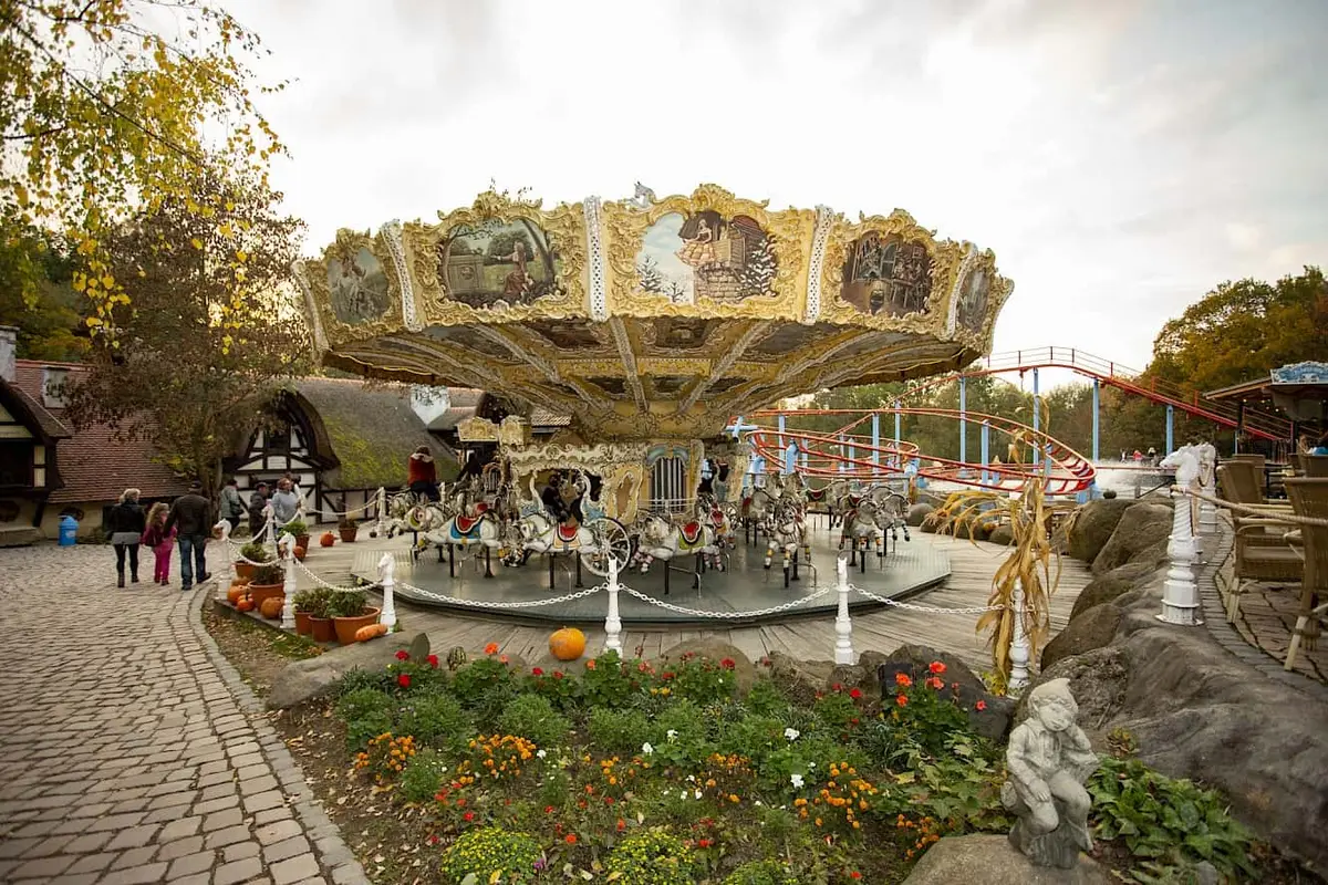Freizeitpark Plohn Pferdekarussell